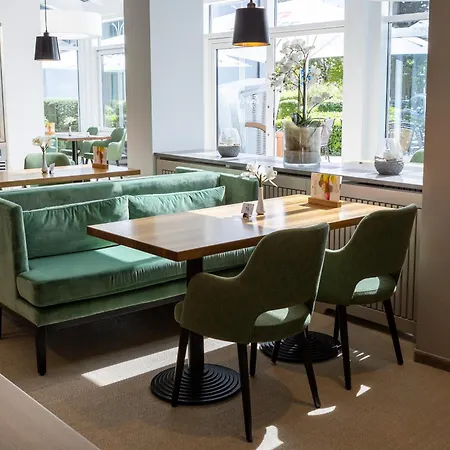 호텔 Seehotel Grossherzog Von Mecklenburg 4*