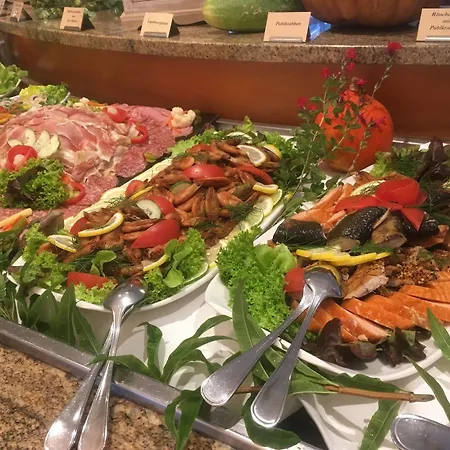 格罗斯赫尔佐格·冯·梅克伦堡湖畔酒店 博尔滕哈根